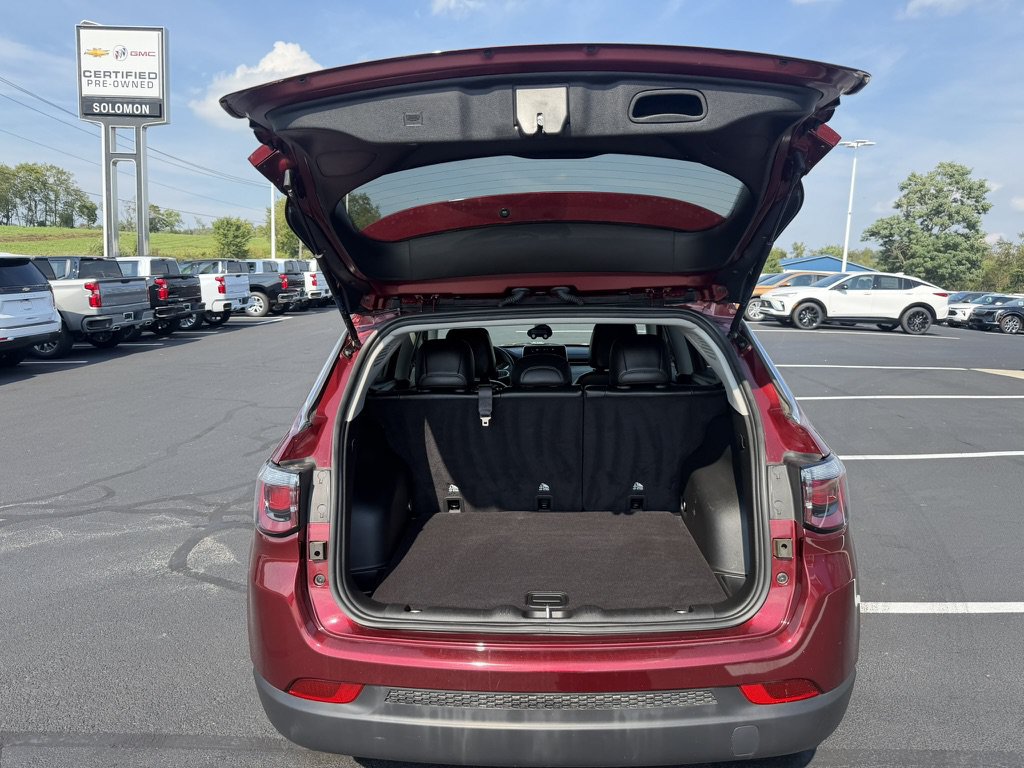 Used 2022 Jeep Compass Latitude AWD/4WD image 12