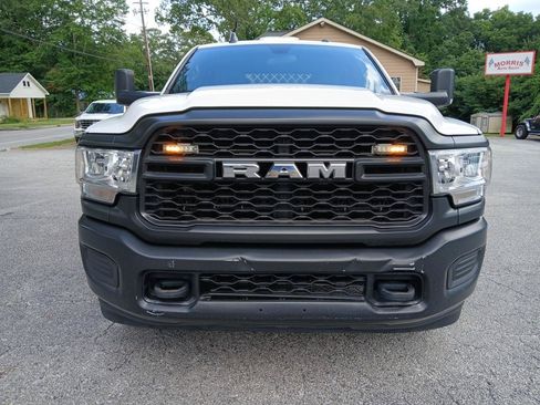 Used 2022 RAM 2500 Tradesman RWD image 3