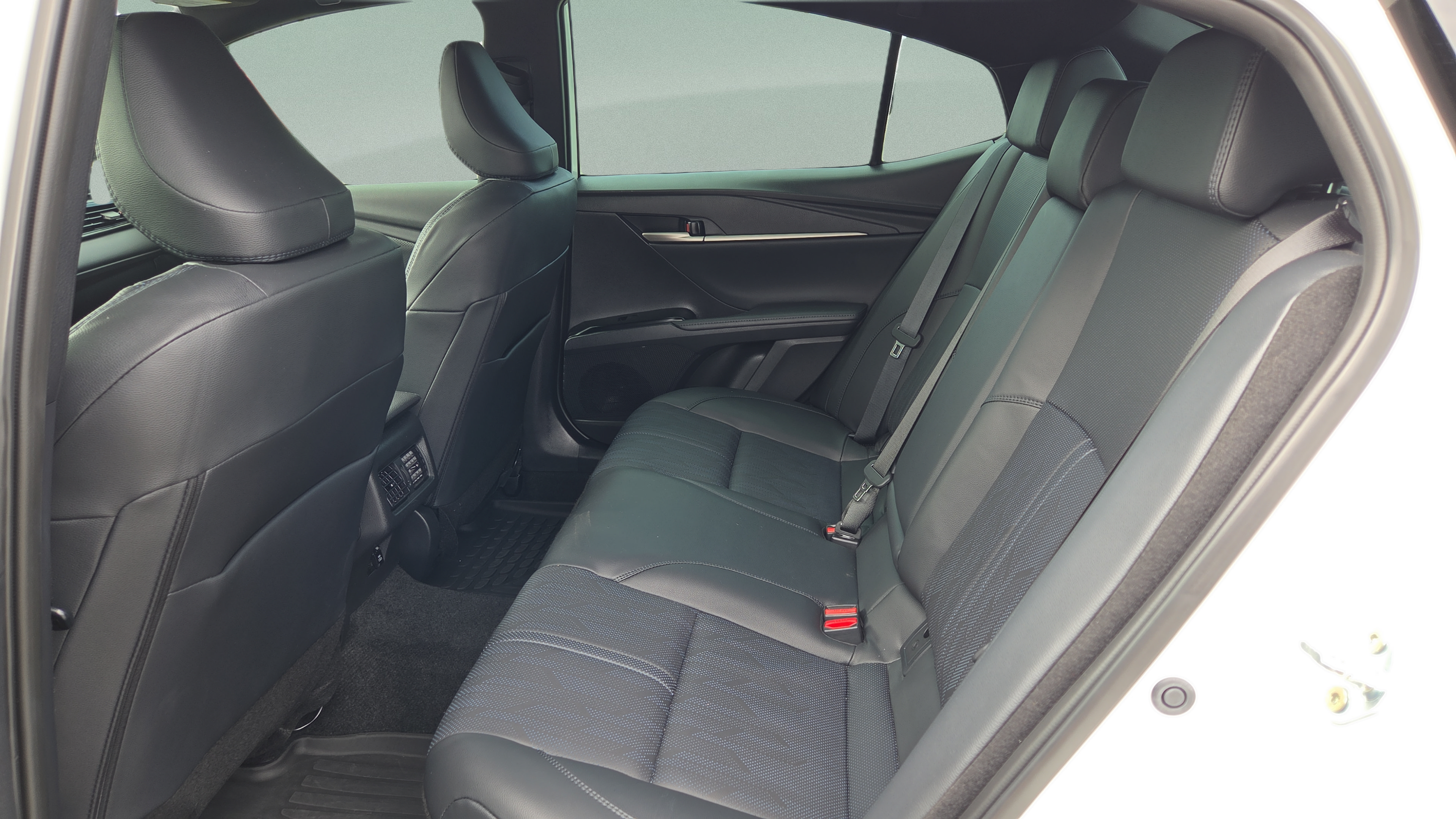 Certified 2025 Toyota Camry XSE FWD image 13