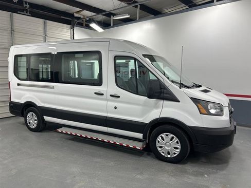 Used 2019 Ford Transit 350 XL image 6