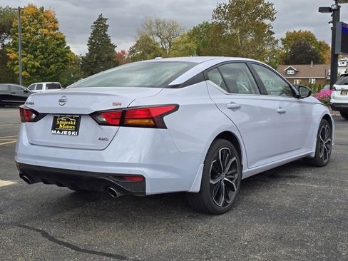 Used 2024 Nissan Altima 2.5 SR image 7