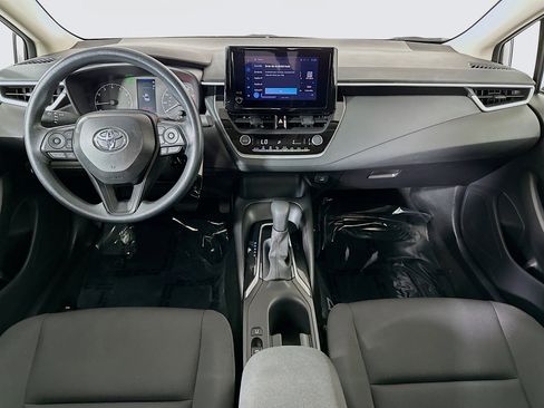 Used 2025 Toyota Corolla LE FWD image 25