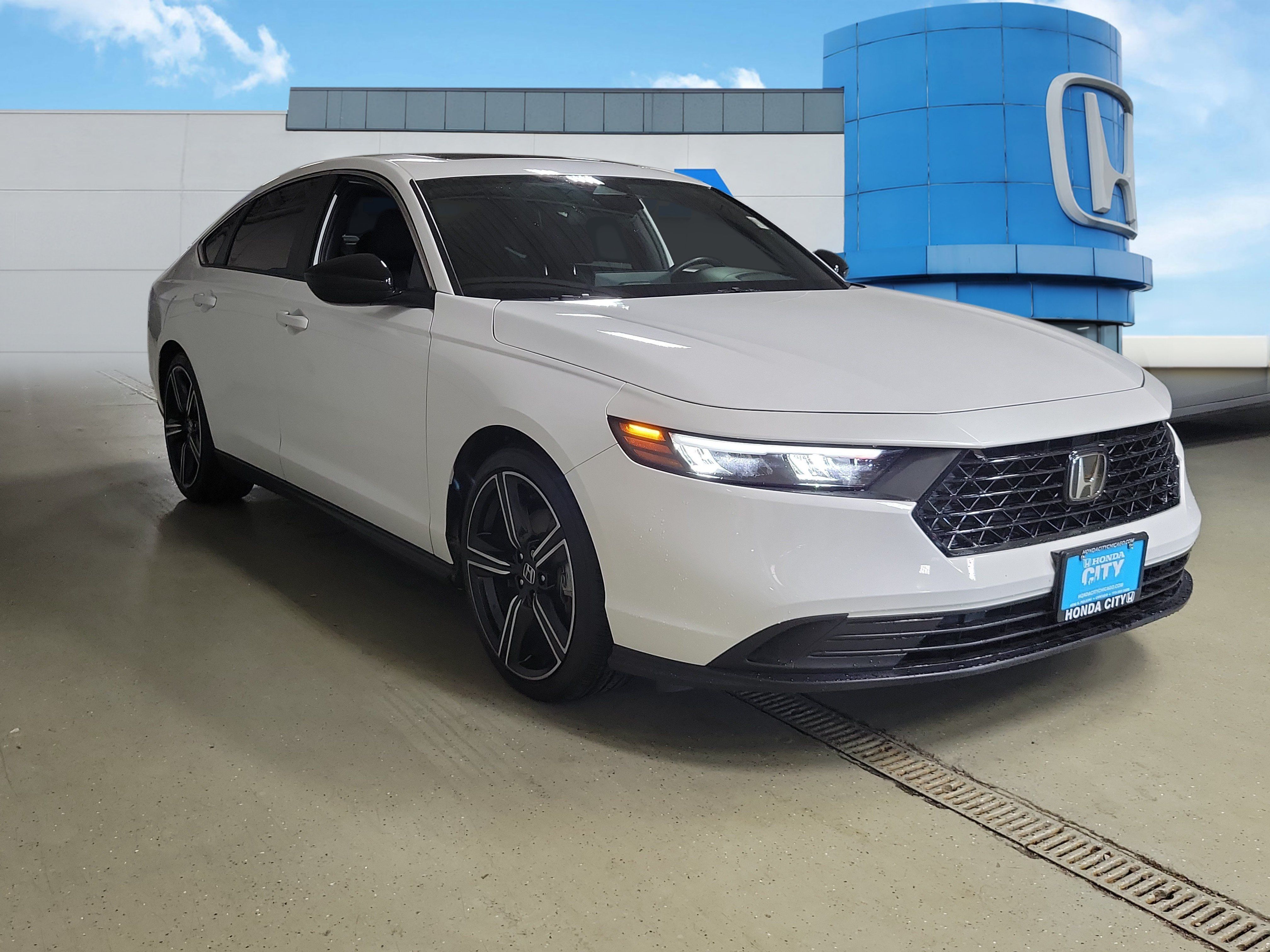 Used 2025 Honda Accord Sport image 33