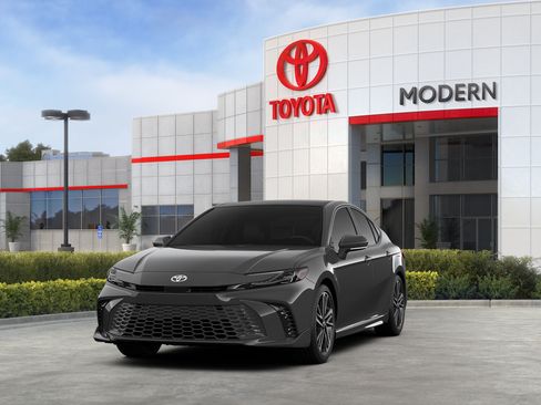 Used 2026 Toyota Camry XSE FWD image 40