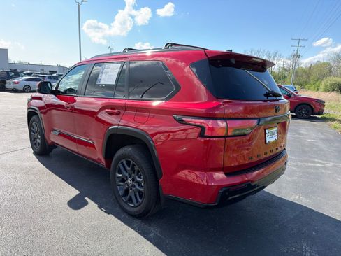 Used 2025 Toyota Sequoia Platinum image 4