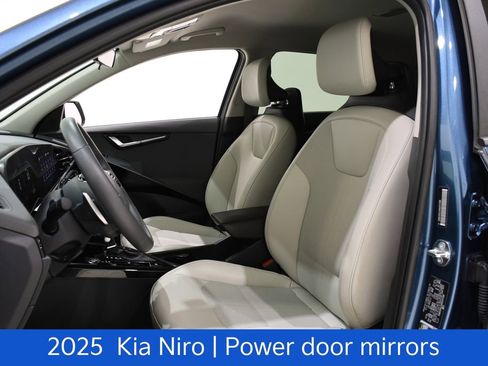 Certified 2025 Kia Niro EX FWD image 21