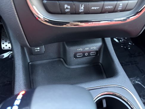 Used 2018 Dodge Durango SRT w/ Technology Group AWD/4WD image 32