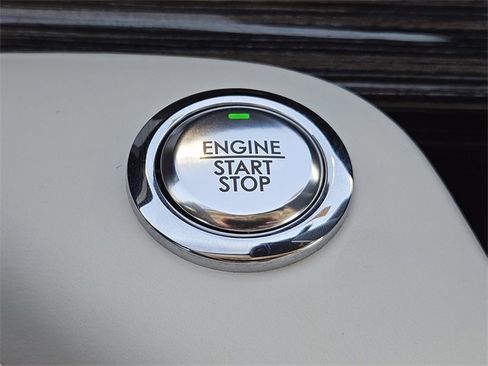 Certified 2024 Lincoln Aviator Black Label w/ Dynamic Handling Package image 21