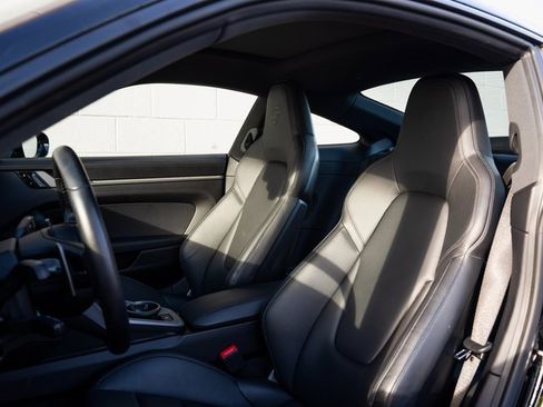 Certified 2021 Porsche 911 Carrera 4S image 5