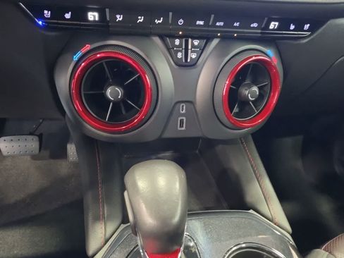 Used 2021 Chevrolet Blazer RS w/ Enhanced Convenience Package FWD image 28
