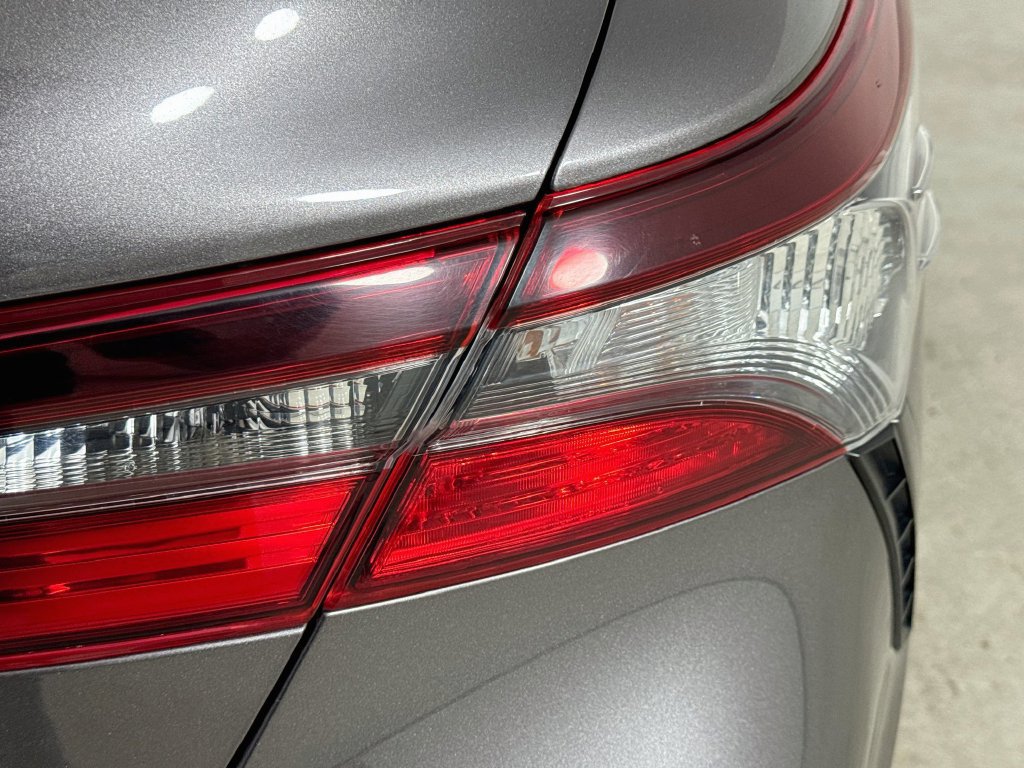 Used 2022 Toyota Camry SE w/ Audio Upgrade Package FWD image 32
