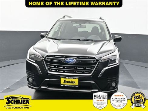 Used 2024 Subaru Forester Premium image 8