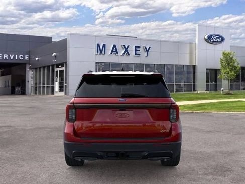 New 2026 Ford Explorer ST-Line w/ ST-Line Street Pack AWD/4WD image 5