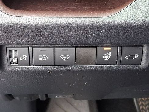 Used 2019 Toyota RAV4 Limited AWD/4WD image 23