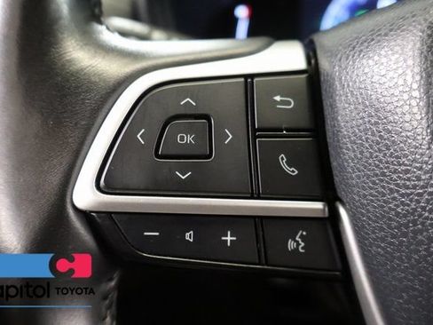 Certified 2024 Toyota Grand Highlander AWD image 16