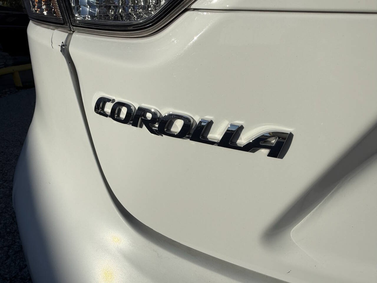 Used 2025 Toyota Corolla LE FWD image 13