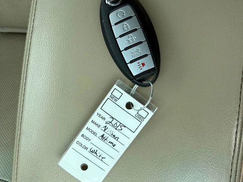 Used 2015 Nissan Altima 2.5 SL w/ Technology Package FWD image 17
