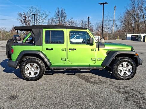 Used 2018 Jeep Wrangler Unlimited Sport S image 9