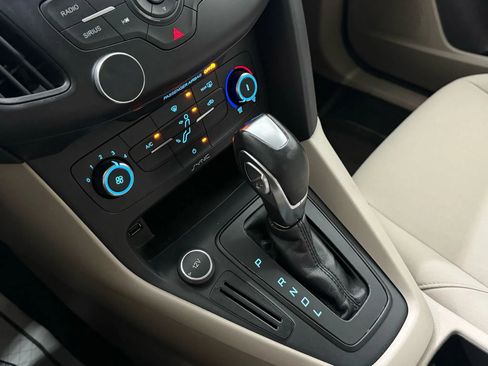 Used 2015 Ford Focus SE image 27
