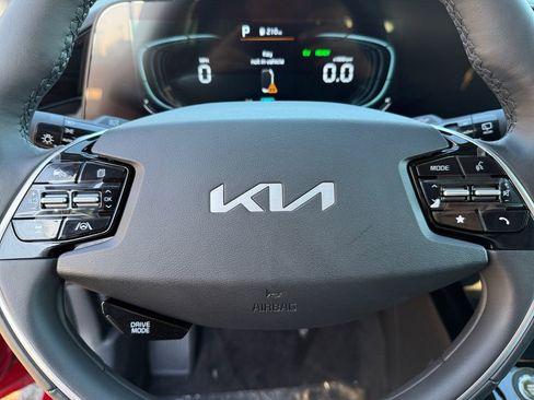 New 2025 Kia Niro EX w/ EX Cold Weather Package image 21