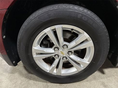 Used 2011 Chevrolet Equinox LT w/ Chrome Appearance Package image 26