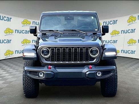 Used 2024 Jeep Wrangler Unlimited Rubicon AWD/4WD image 3