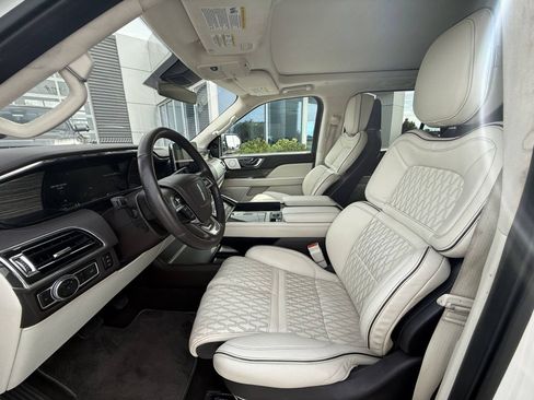 Used 2020 Lincoln Navigator L Black Label image 10