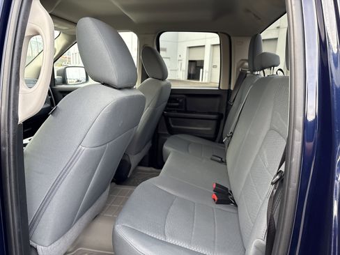Used 2019 RAM 1500 Express image 31