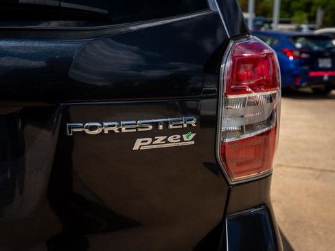 Used 2016 Subaru Forester 2.5i Limited image 17