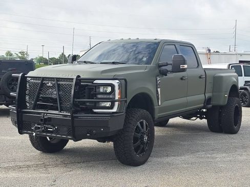 Used 2023 Ford F350 Lariat w/ Lariat Ultimate Package AWD/4WD image 1