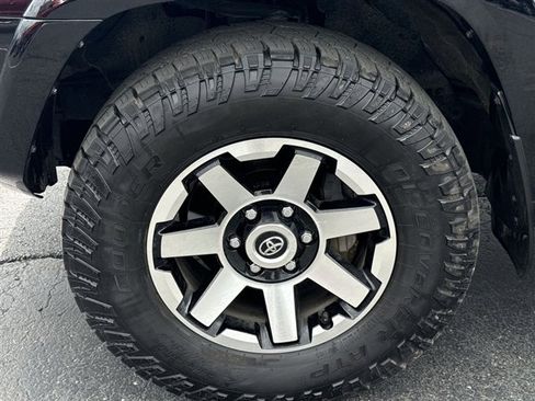 Used 2024 Toyota 4Runner TRD Off-Road Premium w/ Moonroof Package AWD/4WD image 36