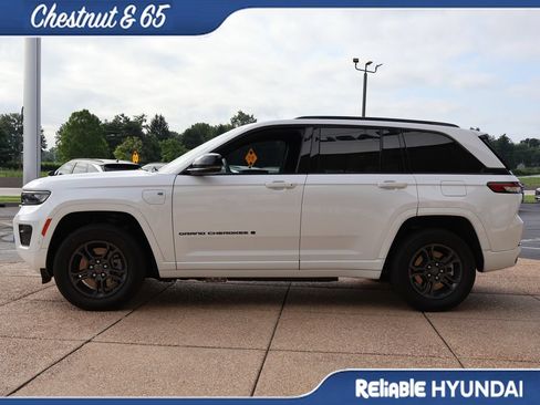 Used 2024 Jeep Grand Cherokee Limited 4xe AWD/4WD image 3