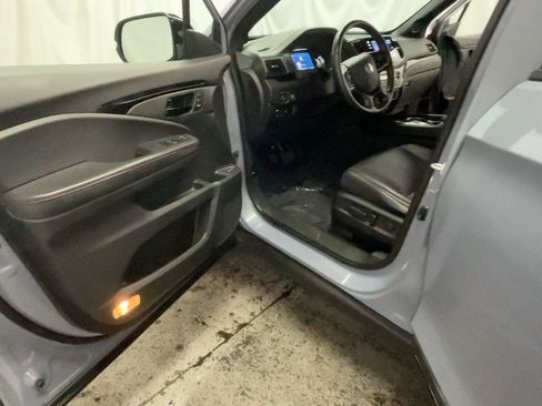 Certified 2024 Honda Passport Black Edition image 26