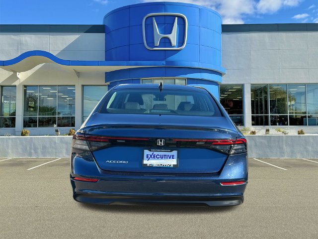 Used 2024 Honda Accord EX image 5