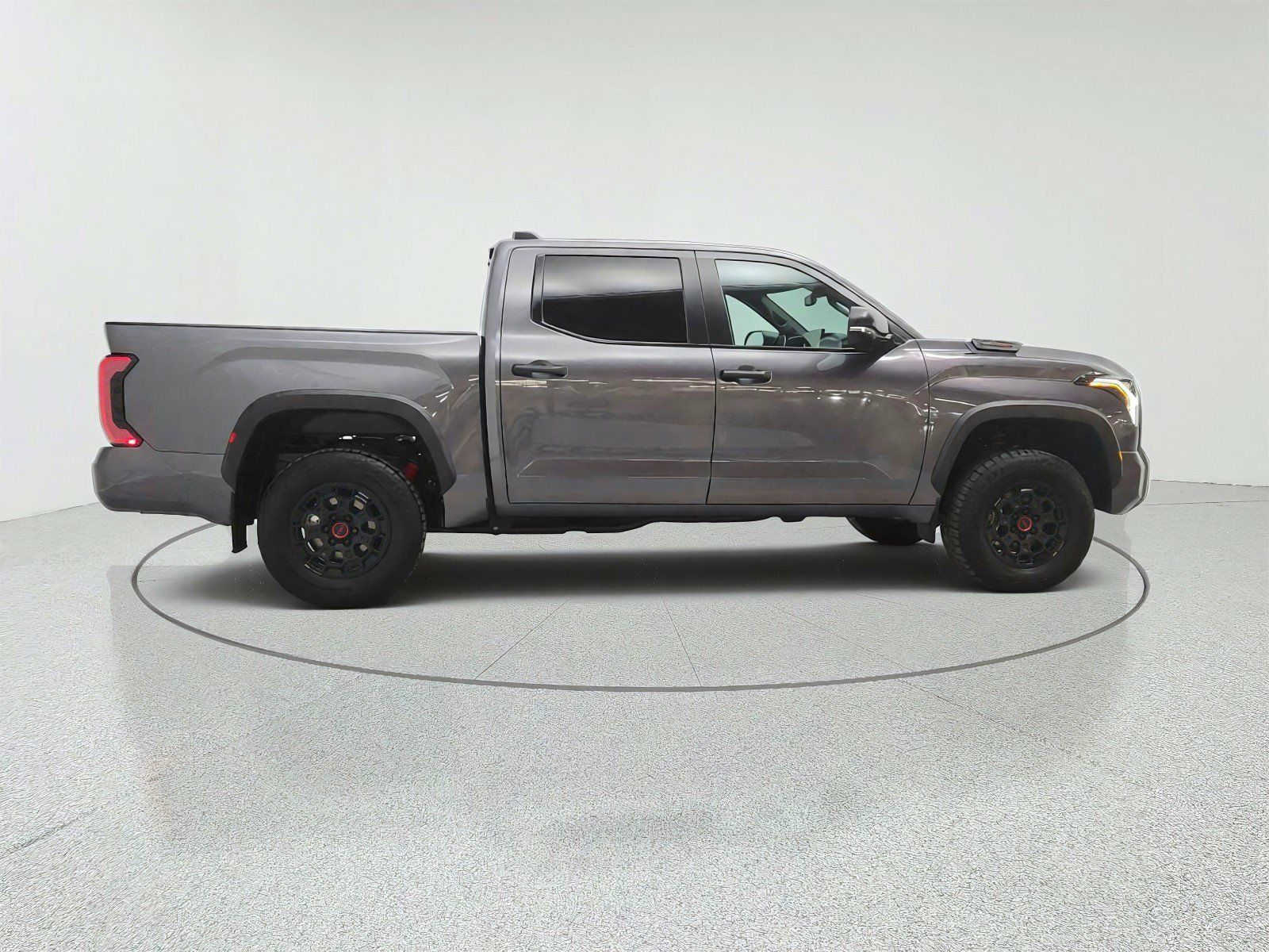 Used 2025 Toyota Tundra TRD Pro w/ Tow Tech Package AWD/4WD image 4