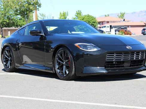 Used 2025 Nissan Z Performance w/ Floor Mat Package RWD image 6