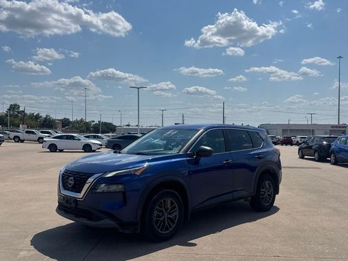 Certified 2023 Nissan Rogue S FWD image 9