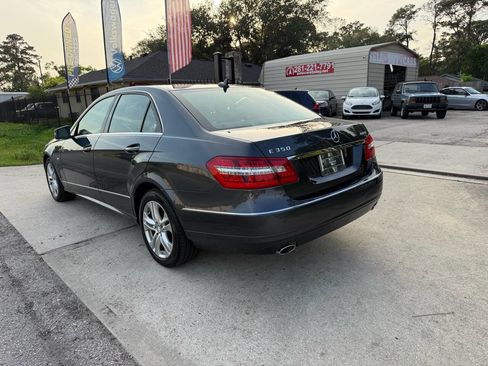 Used 2011 Mercedes-Benz E 350 BlueTEC Sedan image 9