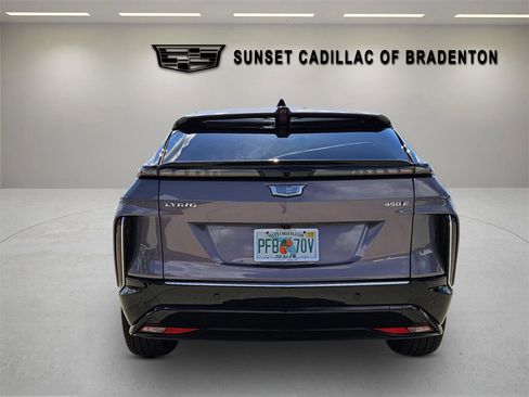 New 2025 Cadillac Lyriq Luxury image 6