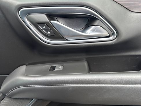 Used 2023 Chevrolet Tahoe LT w/ Luxury Package image 21