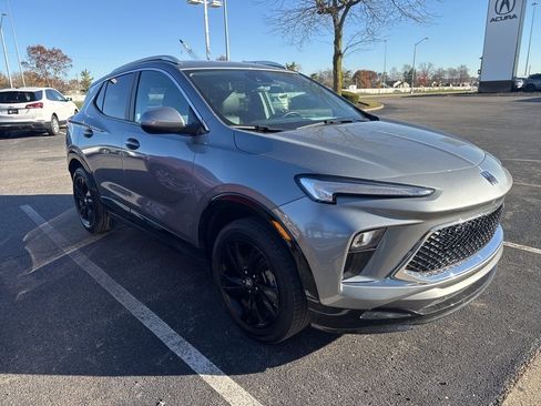 Used 2024 Buick Encore GX Sport Touring image 31