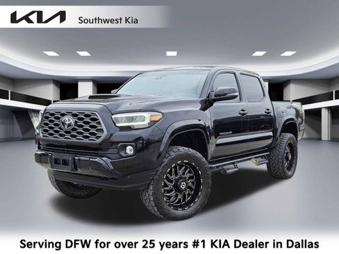 Used 2022 Toyota Tacoma TRD Sport image 1