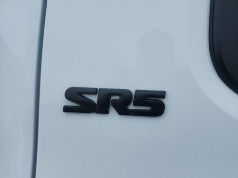Used 2024 Toyota Tacoma SR AWD/4WD image 15