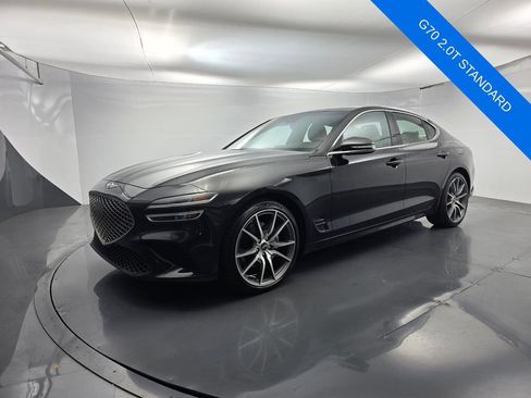 Used 2023 Genesis G70 2.0T RWD image 8