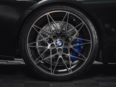 Used 2016 BMW M4 Convertible image 13