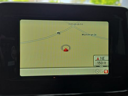 Used 2015 Mercedes-Benz GLA 250 4MATIC image 22