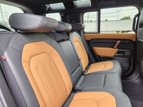 Certified 2024 Land Rover Defender 110 X image 15