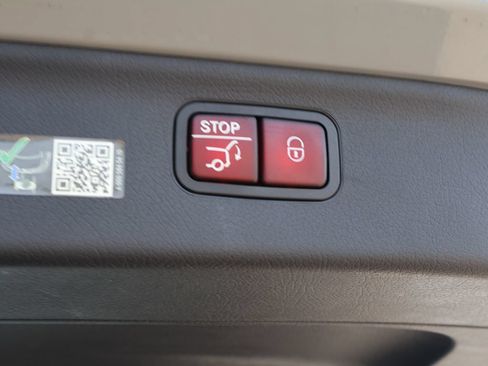 Certified 2023 Mercedes-Benz EQS 580 4MATIC SUV image 12