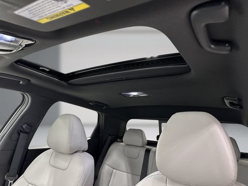 Certified 2026 Hyundai Santa Cruz SEL FWD image 18