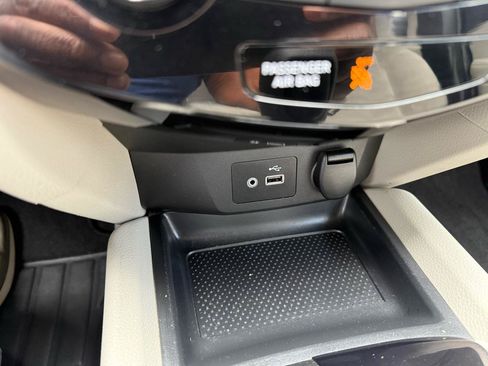 Used 2020 Nissan Rogue Sport SV AWD/4WD image 17